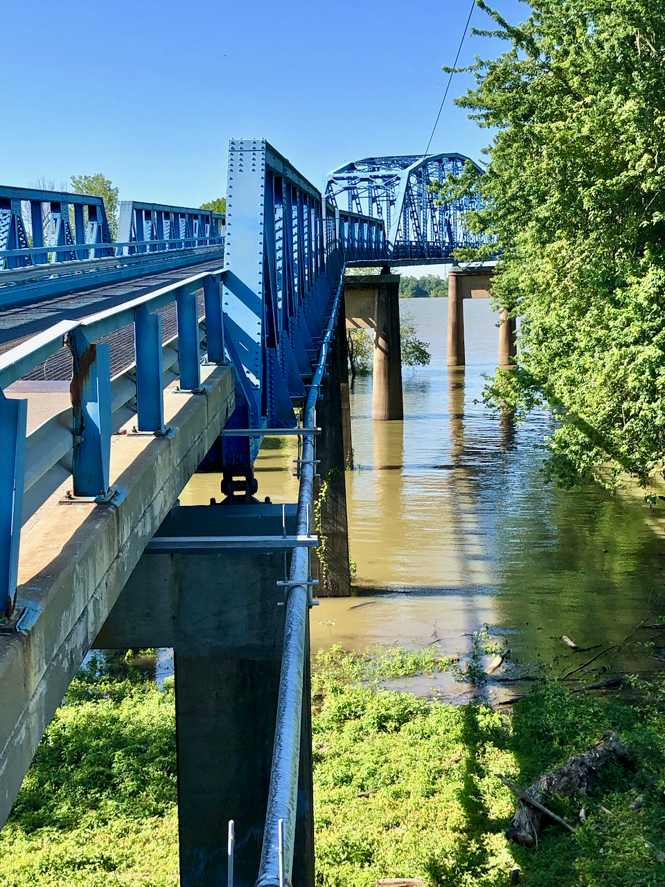 Day07 IL - Ohio River at Bridgeport